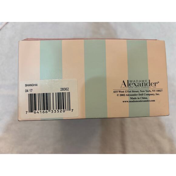 Madame Alexander doll “Shanghai” #33520–8"Doll–2002 International Collection - Picture 12 of 12